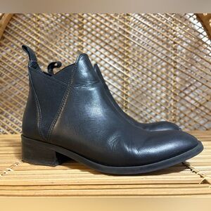 Aldo Scotch Leather Chelsea Boots